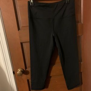 VSX Victoria’s Secret sport capri’s